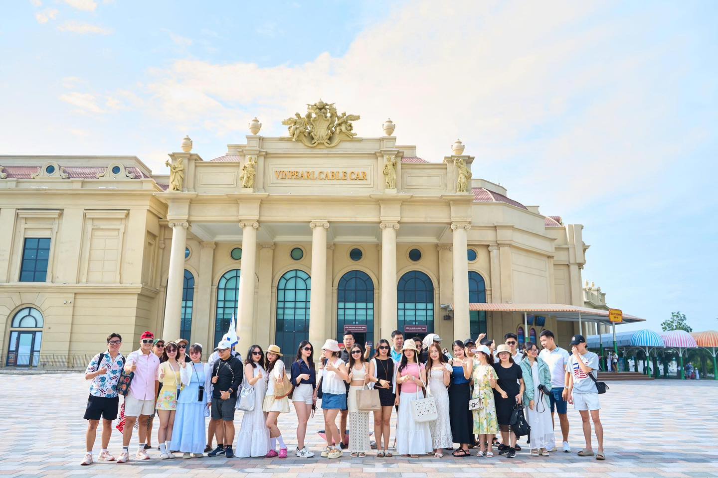 Tuyển Dụng
